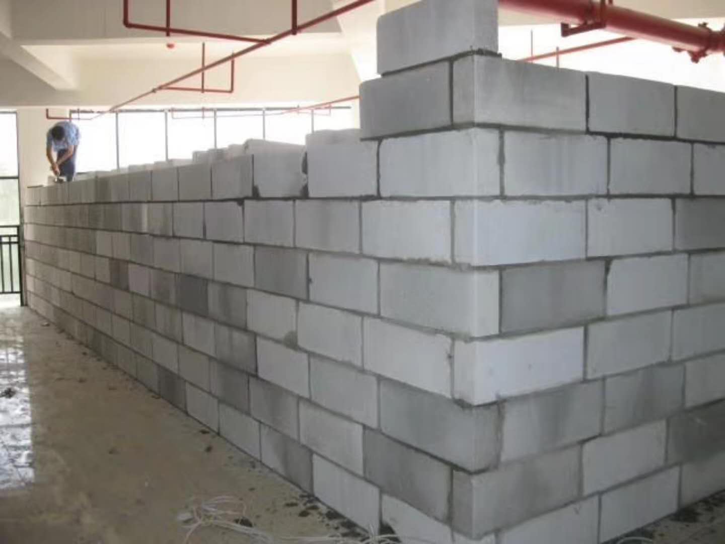 大兴蒸压加气混凝土砌块承重墙静力和抗震性能的研究